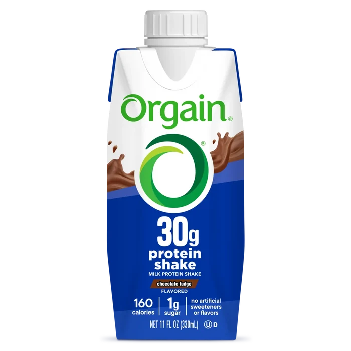 Front of 30g Protein Shake single in chocolate fudge flavor