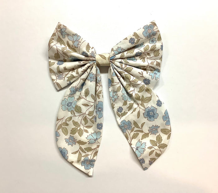 Everly Bow Blue Garden