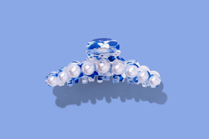 Claw Hair Clip Fluid with Pearl Beads