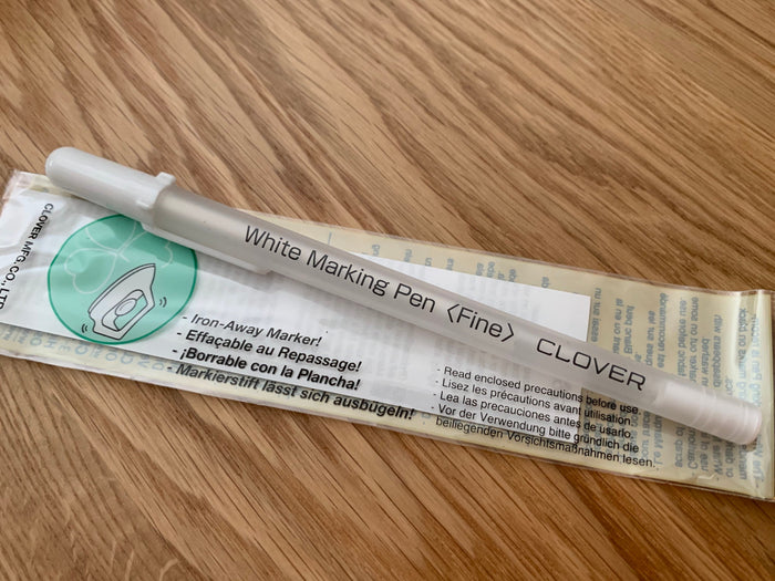 Clover - White Fine Ball Point Marking Pen