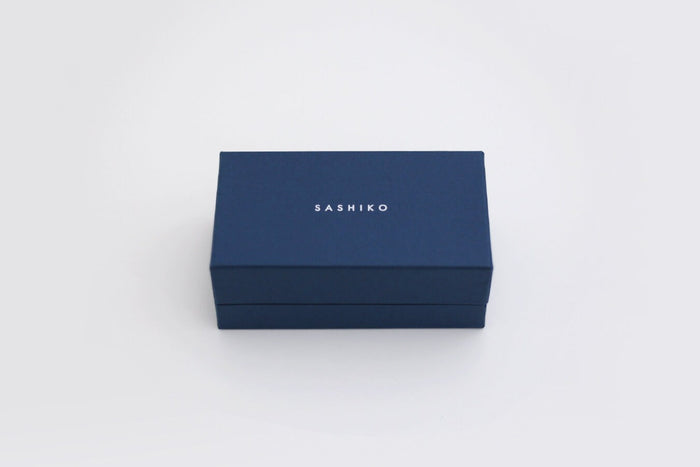 Daruma - Cotton Sashiko Thread Small Boxed Set with Pin Cushion and Needles
