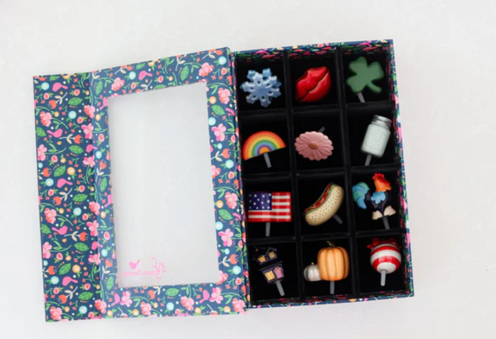 Keepsake floral box — close up detail of floral design