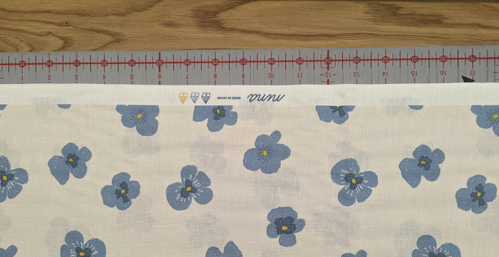 Koizumi - Blooming Pansies Cotton - White