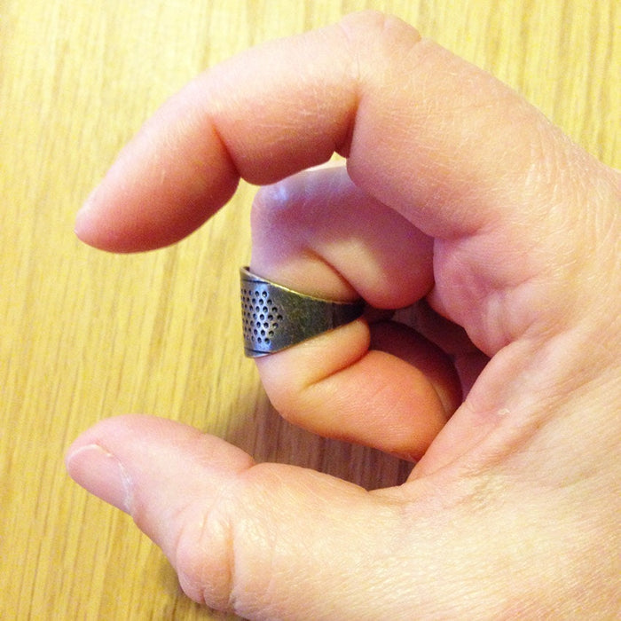 Little House - Knuckle Ring Thimble