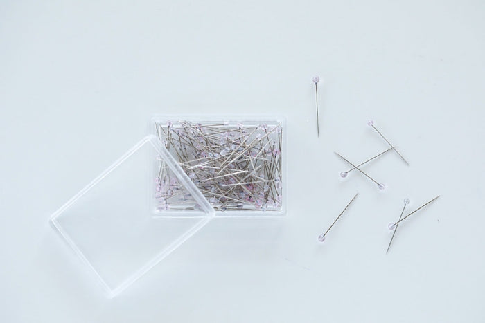 Little House - Slim Glass Head Pins for Appliqué Fine Fabrics - Pink