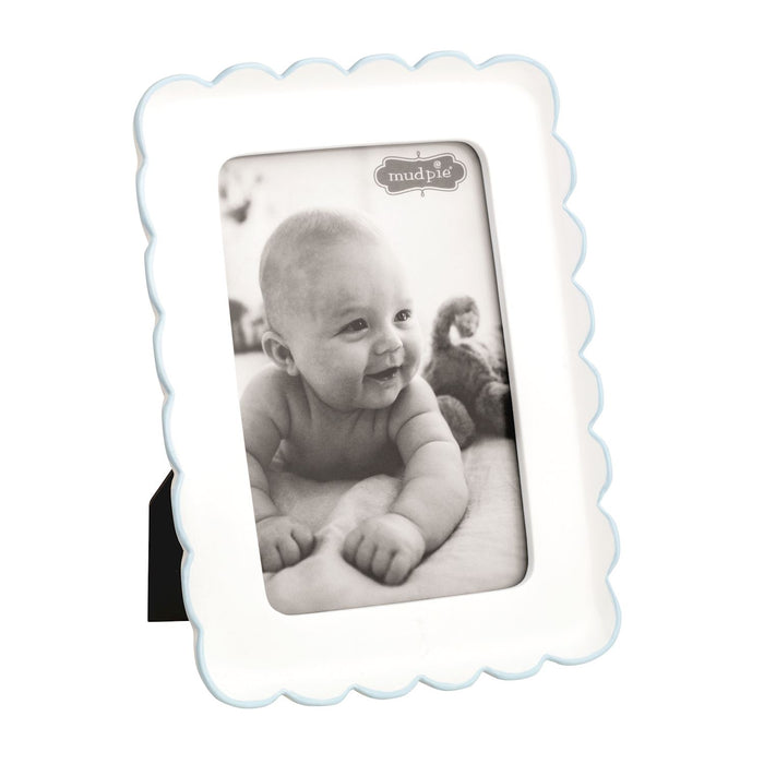 Scalloped Resin Frame