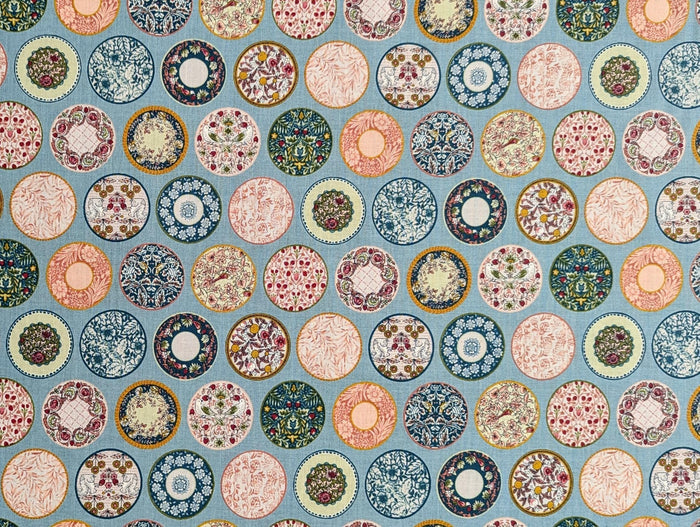 Senyo - Art Nouveau Plates Cotton Fabric - Light Blue