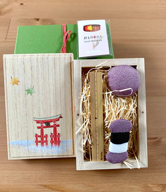 Tulip - Oharibako Sewing Box in Paulownia Wood with Kimono Fabric - Small set