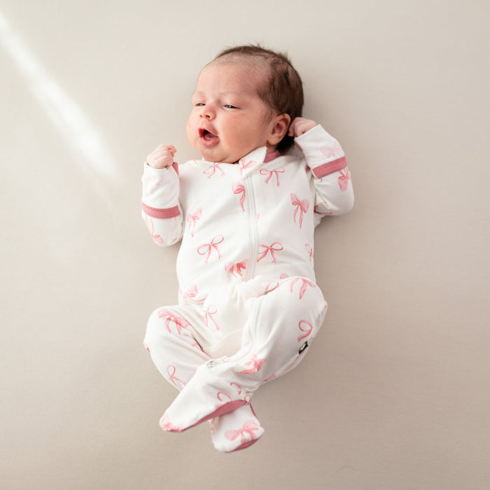 Kyte Baby Zippered Footie in Bow